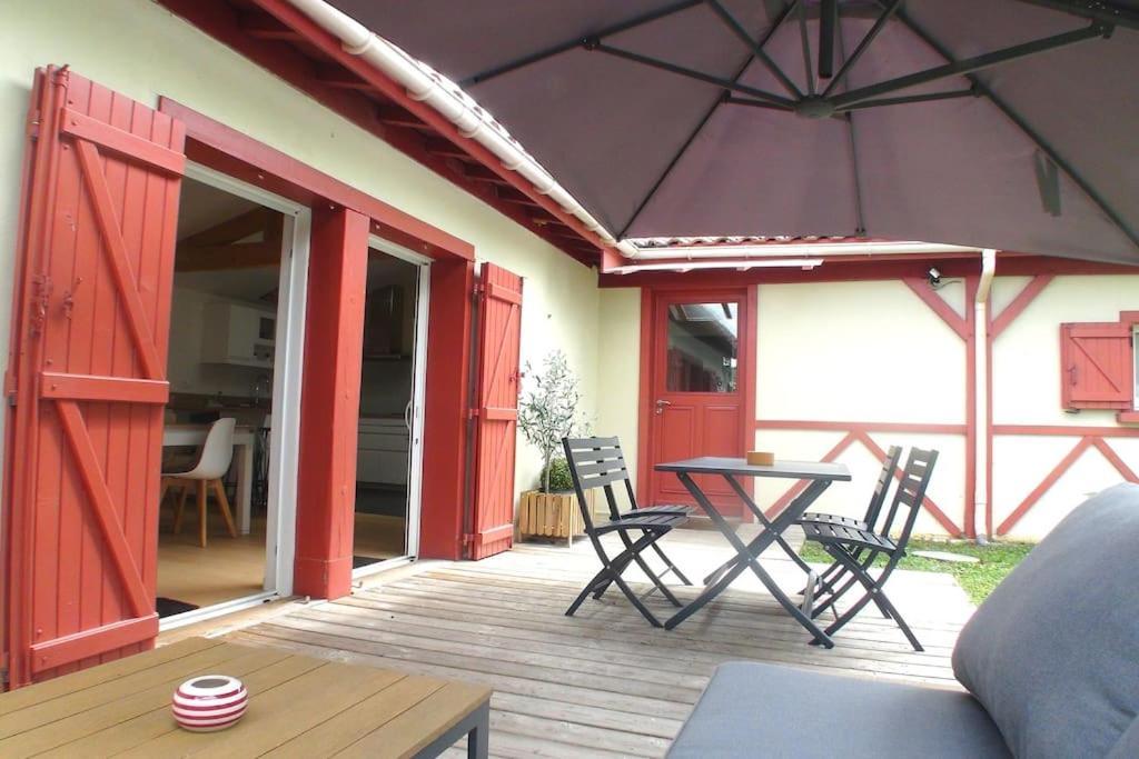 Maison Esprit Des Lois La Brede Exterior foto